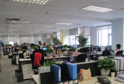 青海一家35口人開旅遊大巴赴雲南自駕遊，採購100斤米麵等物資沿途自己做飯，當事人：往返14天，彌補缺失的陪伴