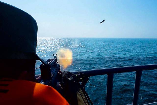 東部戰區：快速鎖定跟蹤，開火！